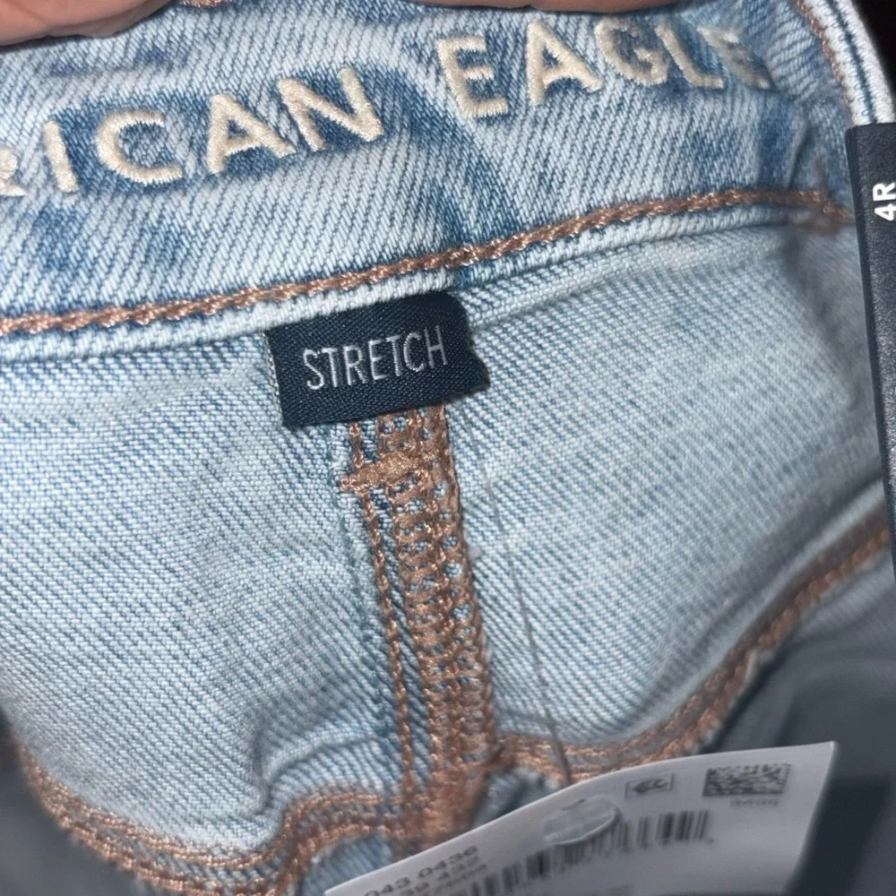 American Eagle Stretch Mom Jean - Picture 13 of 13